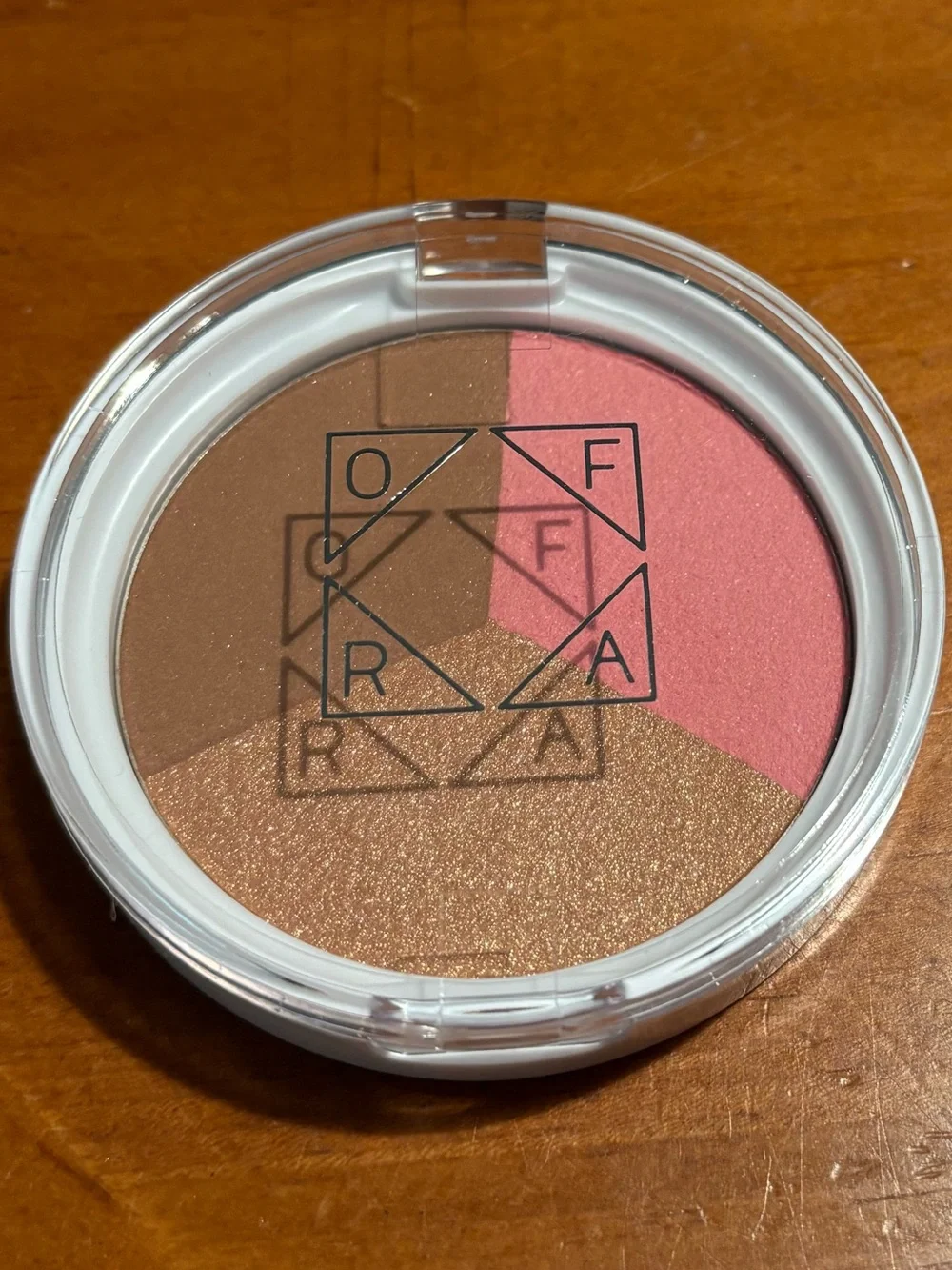 OFRA California Dream Triangle Makeup Compact